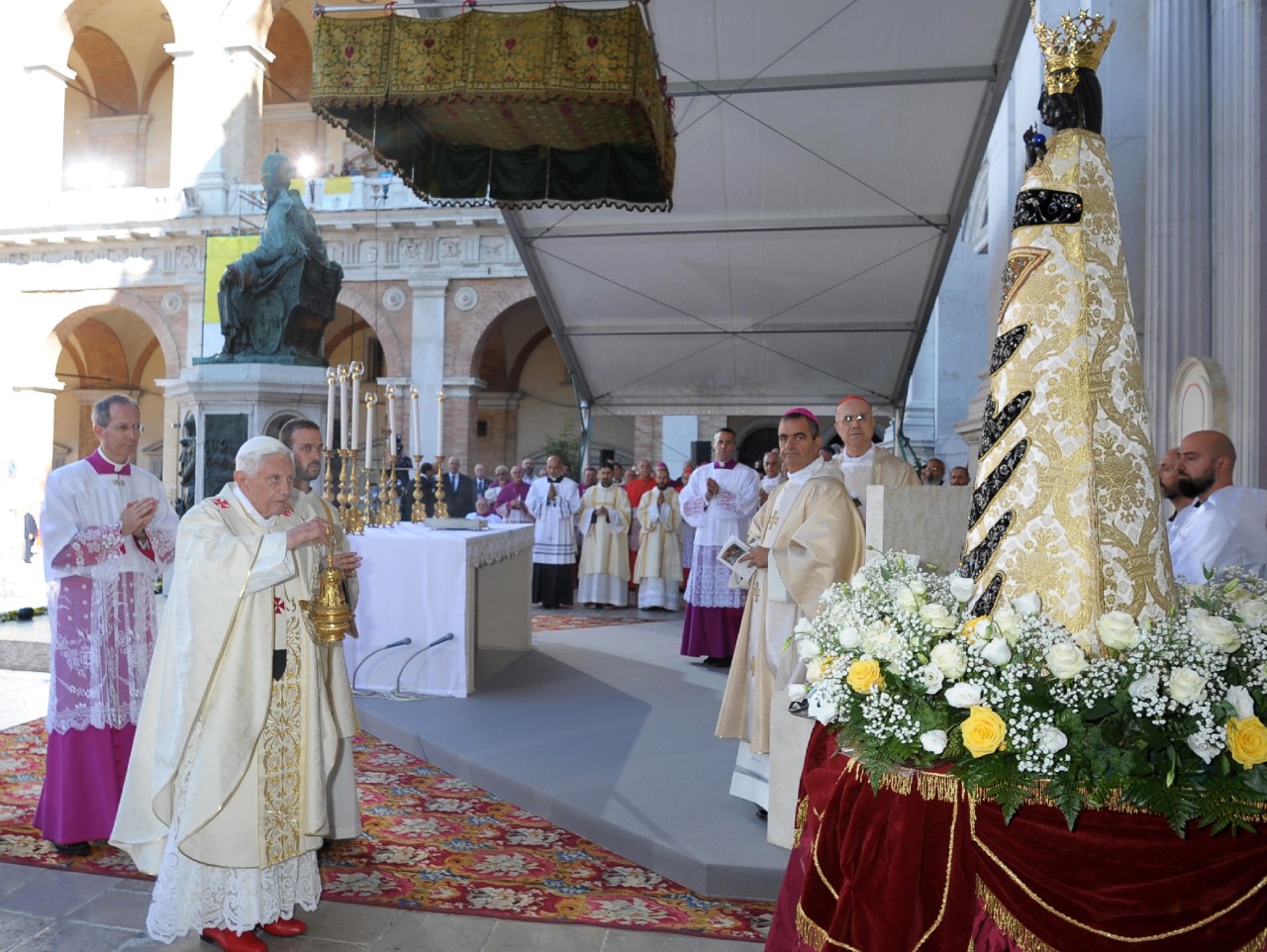 Preghiera alla Madonna di Loreto (10.12.2005)