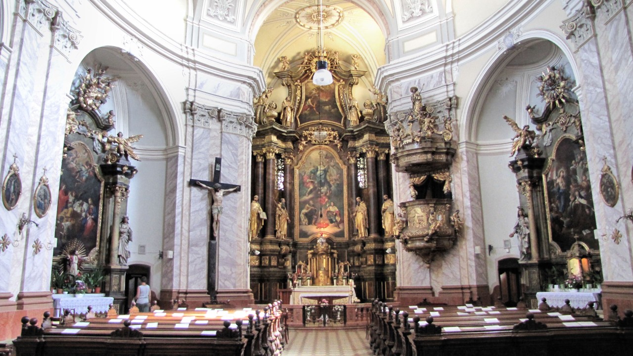 Die Karmeliter Kirke_Gyor_UNGHERIA